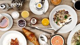 Frukostfajten mellan Scandic och Stordalen hårdnar: "Det liknar Nord-Korea"