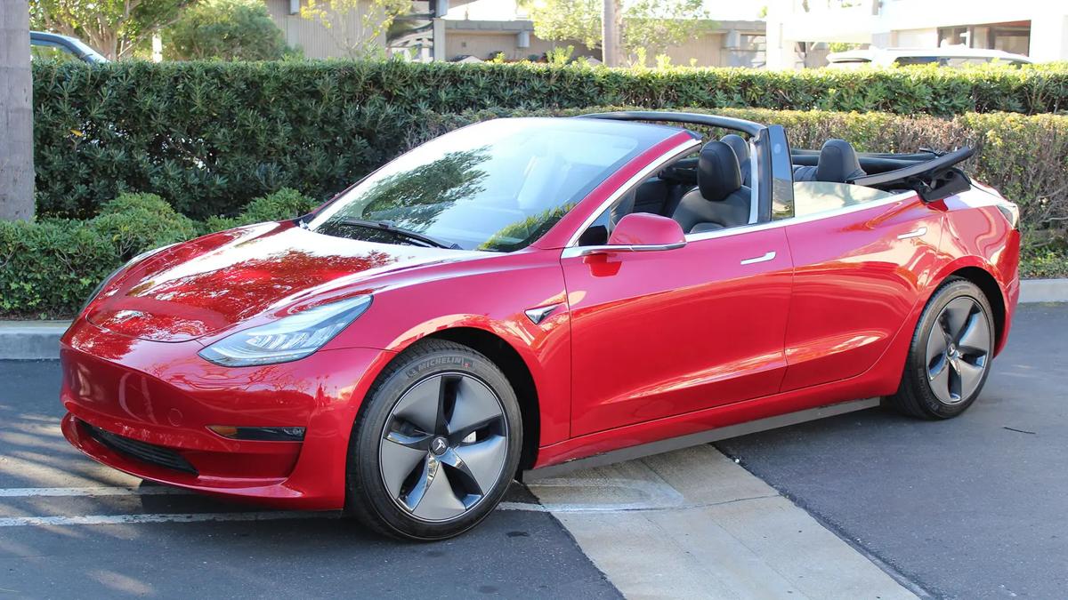 Tesla Model 3 cab