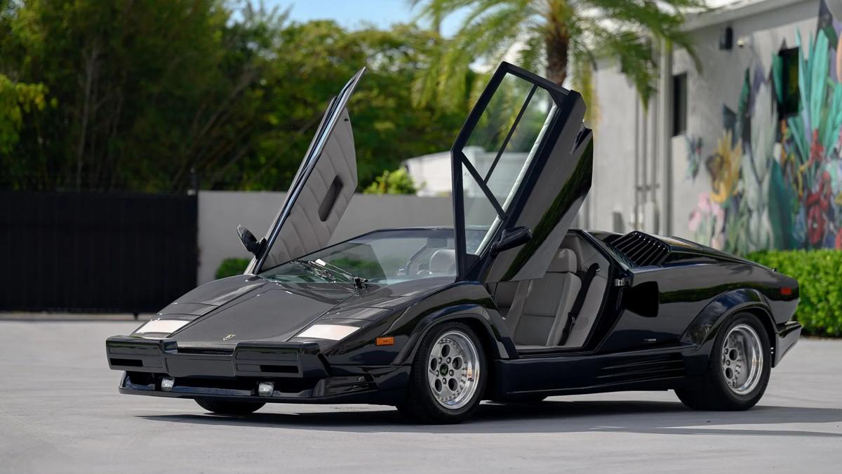 Lamborghini Countach