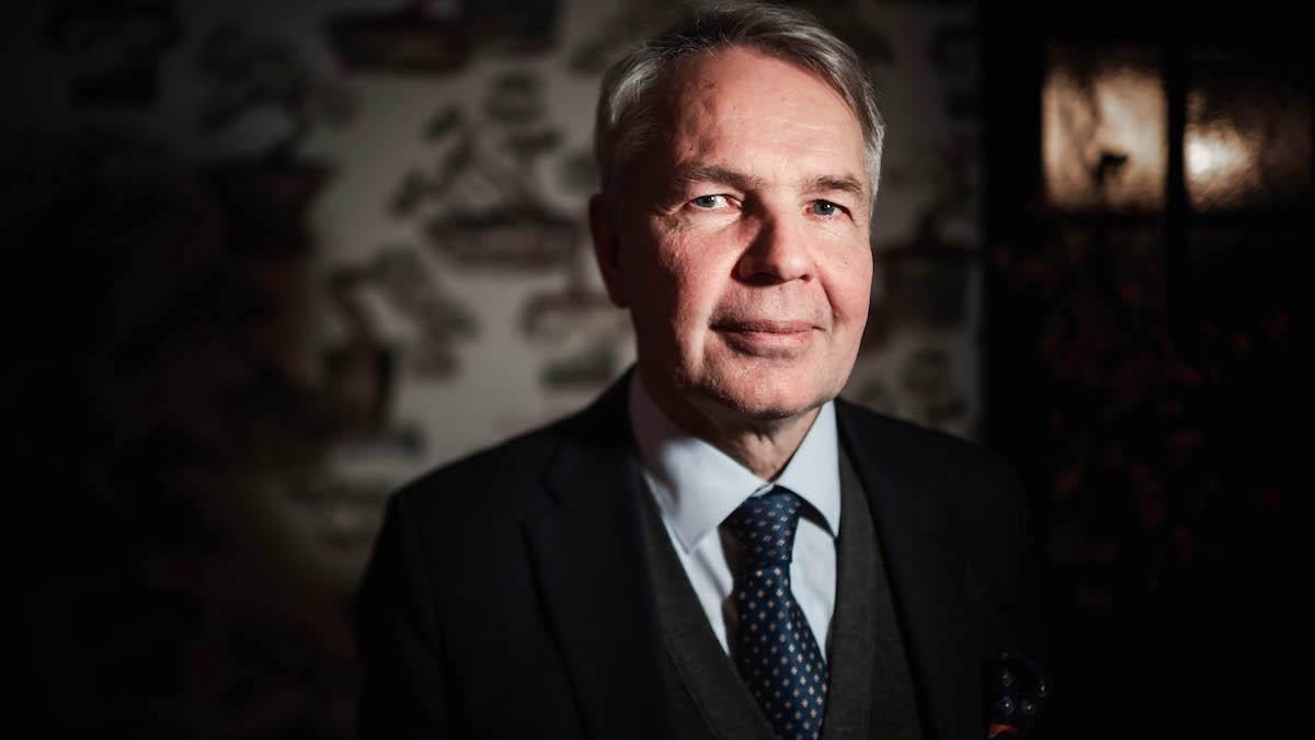Finlands utrikesminister Pekka Haavisto öppnar för att Finland kan gå vidare i Nato-processen på egen hand, utan Sverige