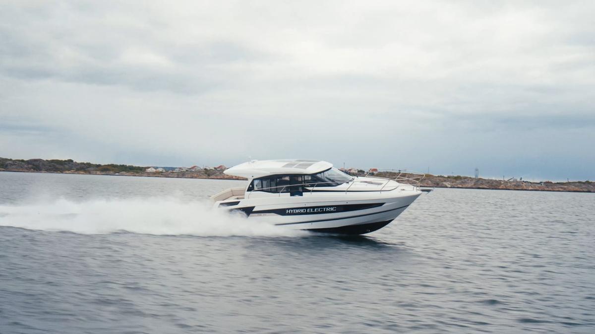 Volvo Penta Beneteau Hybridbåt