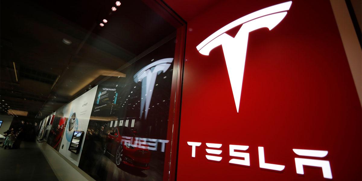 Teslas finanschef