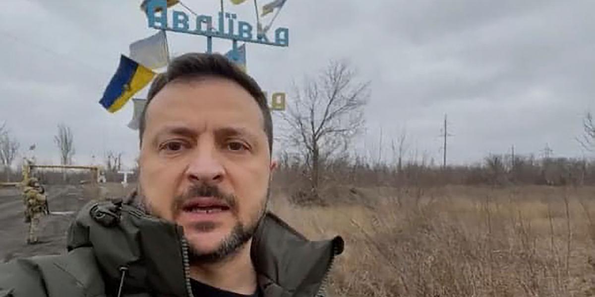 Ukrainas president Volodymyr Zelenskyj besökte Avdiivka förra månaden