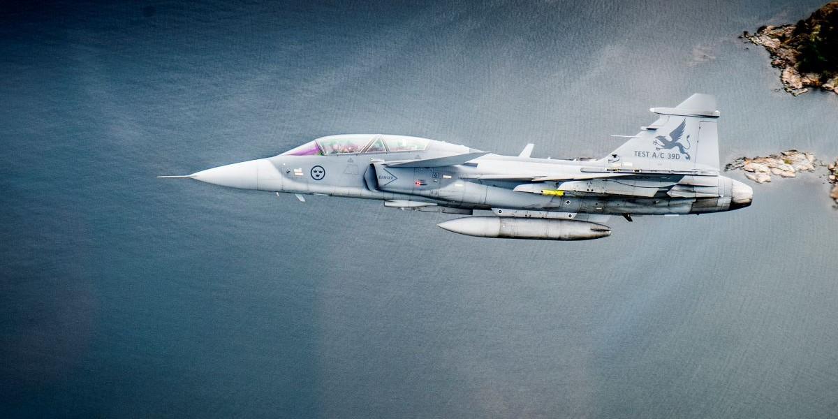 SAAB, med bland annat JAS Gripen i sin flotta, varnar nu tillsammans med andra europeiska försvarsbolag för Kina-beroendet av Europas egna ammunitionstillverkning.