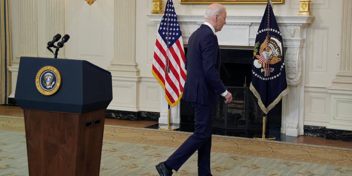 Den 24 april skrev president Joe Biden på lagförslaget som gav flera miljarder till Ukraina