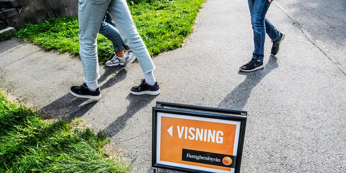 Många är de, frågorna, som bör ställas under visningen. Obekväma kan de vara också