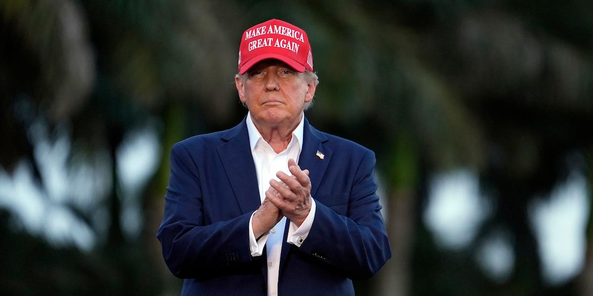 Bilden föreställer Donald Trump. Hans ekonomiska politik kan driva upp inflationen i USA.