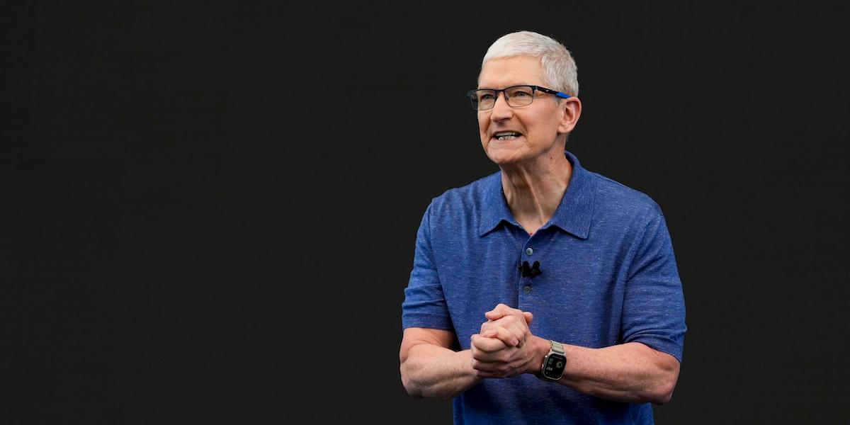 Bilde föreställer Apples vd Tim Cook. Apple har satsat hårt på Indien de senaste åren.