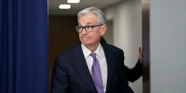 Feds Jerome Powell lämnar räntan oförändrad.