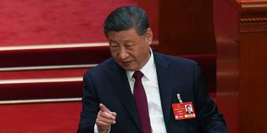 Donald Trump riktar ny kritik mot Kinas president Xi Jinping under pågående handelsspänningar.