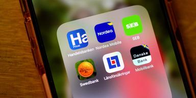 Två av fyra storbanker i Sverige har nu på morgonen redovisat hur det senaste kvartalet gick.