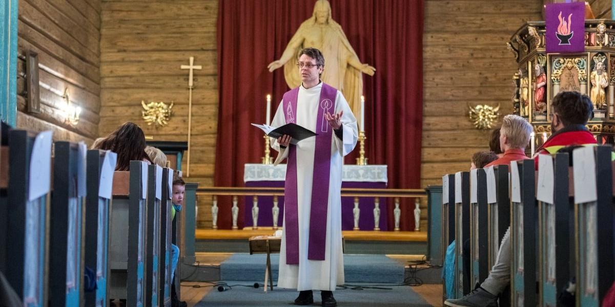 Aktiebolag ska rädda kyrkans ekonomi