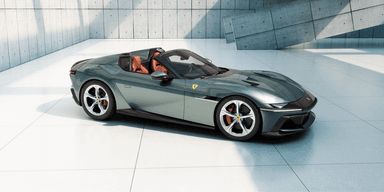 Ferrari 12 cilindri Spider. Men elbilen vet vi inte vilket format den kommer i. (Foto: Ferrari)