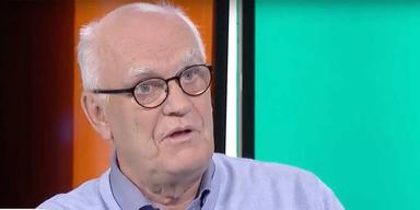 En aktie där Roger Akelius är största ägare har fått ett köpråd från Swedbank.