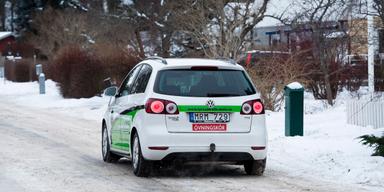 Trafikläraren stoppades i en rutinkontroll med alkohol i utandningsluften men får enligt domstolens beslut fortsätta utbilda förare (Foto Bertil Enevåg Ericson / TT)