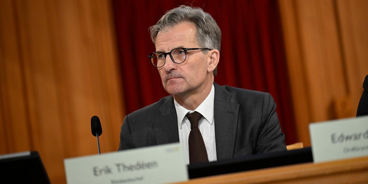 Väljer Erik Thedéen rörligt eller bundet?