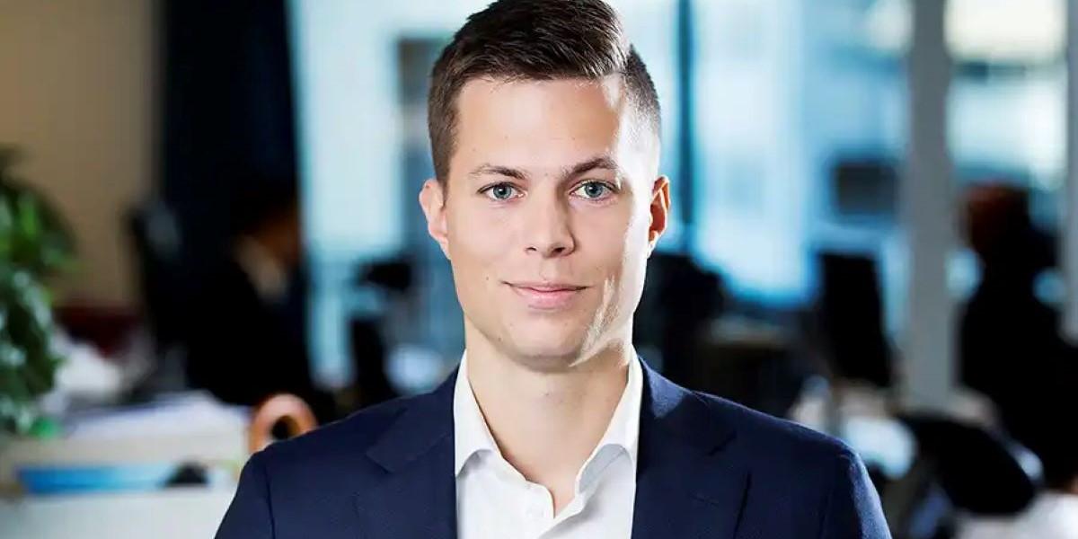 Mattias Montgomery, förvaltare på Carnegies småbolagsfond, har klart överpresterat börsen de senaste tre åren.
