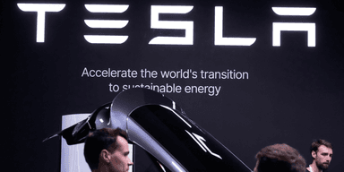 Nu stäms Tesla även i Australien. (Foto: Michel Euler/AP/TT)