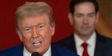 Trump bombar Iran
