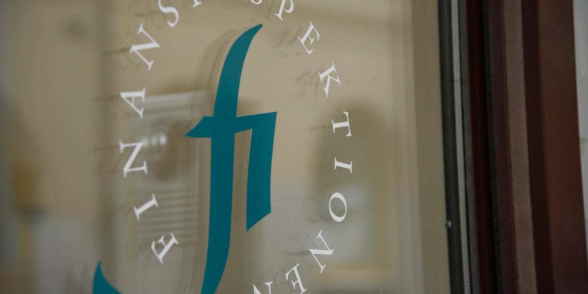 Finansinspektionens kontor, myndigheten som återkallat Intergiros tillstånd 2025.