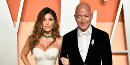 Jeff Bezos bröllop i Venedig möts av protester: ”Betala mer skatt”