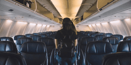 Sju saker du aldrig ska göra på flyget