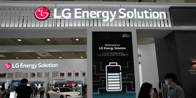LG Energy Solution har signat en stor deal, kanske med Tesla. (Foto: Ahn Young-joon/AP/TT)
