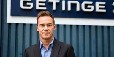 Mattias Perjos, vd för Getinge, ser över USA-strategin efter stigande tullkostnader. Stark kvartalsrapport.