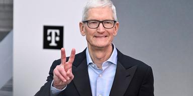 Tech-jätten Apples vd Tim Cook, har ingen anledning att göra vinnartecknet för aktiens utveckling på börsen i år.