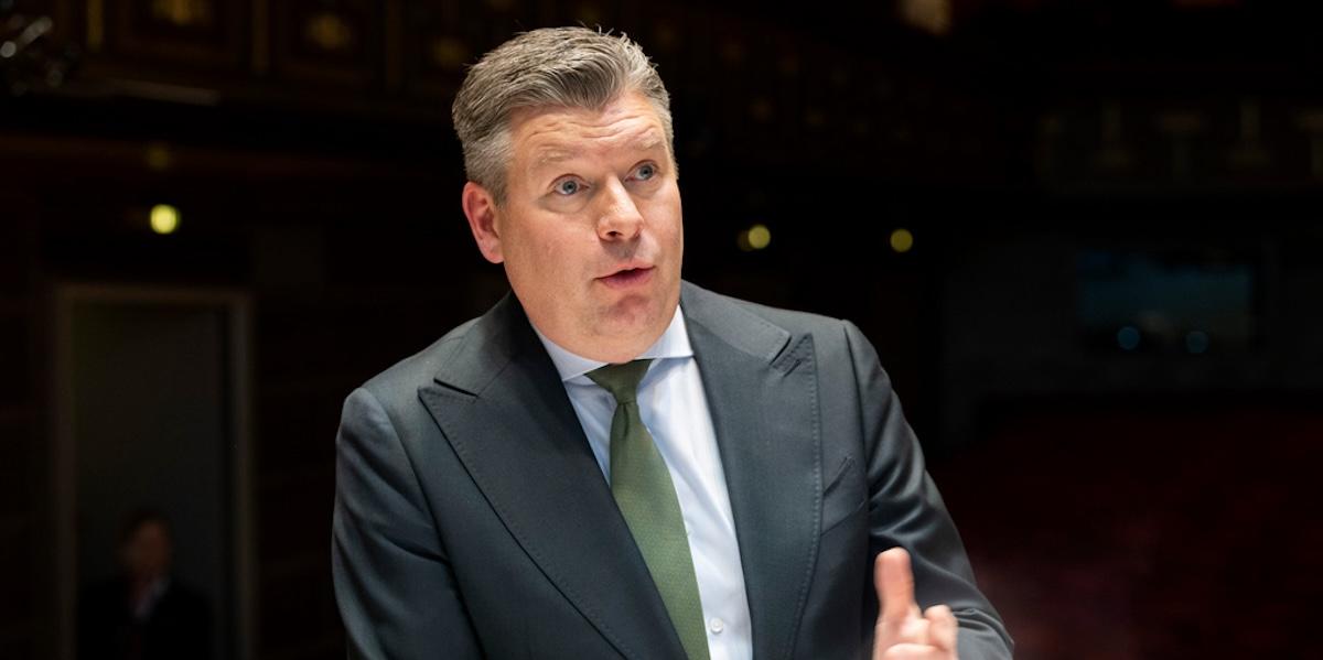 Banker finansierar kärnvapen