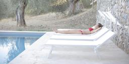 Det här förstör svenskarnas semester mer än solstolspaxande