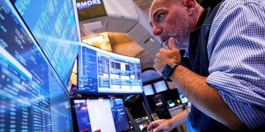 Blackrock väljer aktier före obligationer