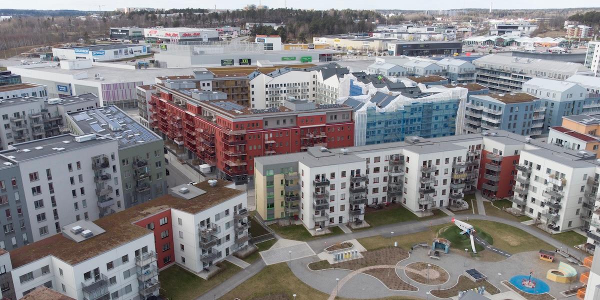I Barkarbystaden har tusentals nya bostäder byggts – men många står fortfarande tomma.