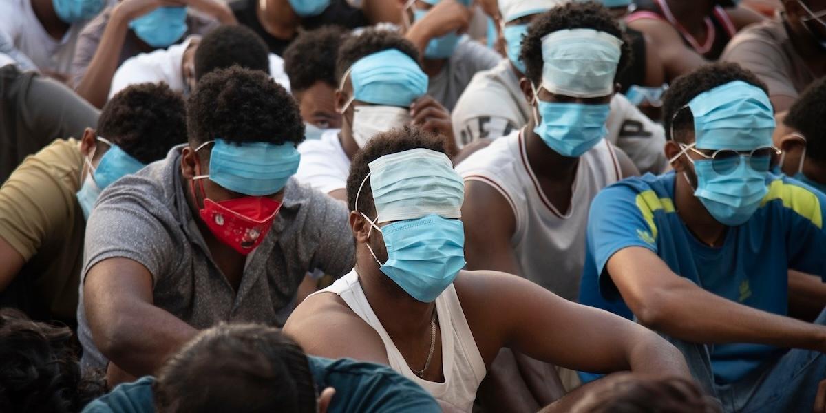 Trafficking till att begå cyberbrott är en vanlig syn i Sydostasien. På bilden syns människor från bland annat Vietnam som lurades till Myanmar.