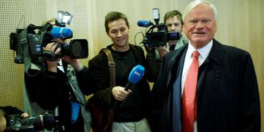 Fredriksen lämnar London för att slippa skatt