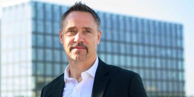 Sämre än i fjol men bättre än förra kvartalet för SSAB