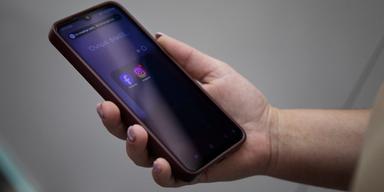 Facebook och Instagram kommer inte längre att visa politiska annonser i EU från och med oktober, enligt ett besked från Meta som kritiserar unionens nya regler.
