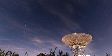 Forskare registrerade den ovanligt starka rymdsignalen från ett teleskop i västra Australien.