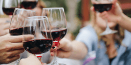"Två glas vin är det nya svarta"