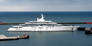 Eclipse är en superyacht som tillhör ryske Roman Abramovich