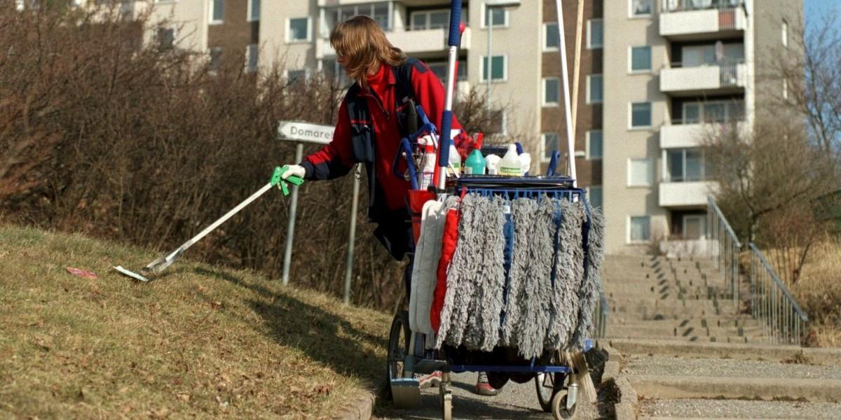 Allt färre lediga jobb i Sverige