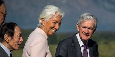 Christine Lagarde samtalar med bland annat Federal Reserves Jerome Powell vid Jackson Hole. ECB-chefen hävdar att migranter är bra för tillväxten.