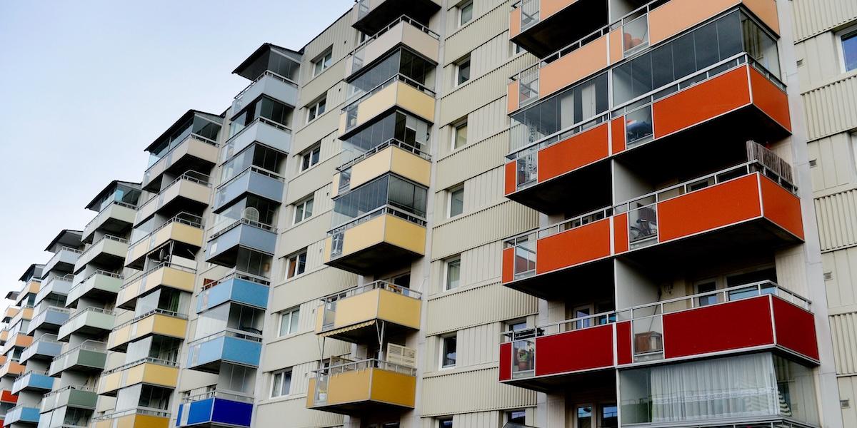 I Järfälla har lite mer än drygt hälften av bostäderna sålts under utgångspris i år, enligt Hemnets statistik.