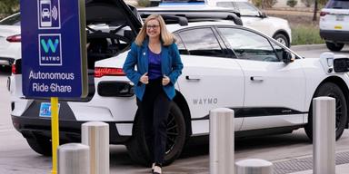 Waymo, Googles robottaxi, växer så det knakar.
