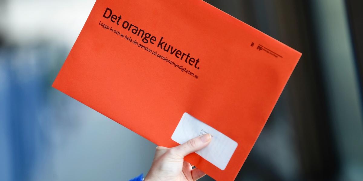 Det orangea kuvertet är välkänt, nu gäller brevet som skickats ut om levnadsintyg för pensionen.
