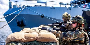 Ryssland testar Nato med sina drönarattacker, vilket kan leda till att artkel 5 aktiveras.