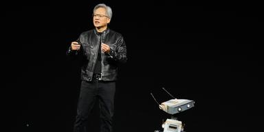 Jensen Huang gick från att diska och städa toaletter till att leda världens högst värderade bolag. I dag är Nvidia-vd:n god för över 1 360 miljarder kronor.