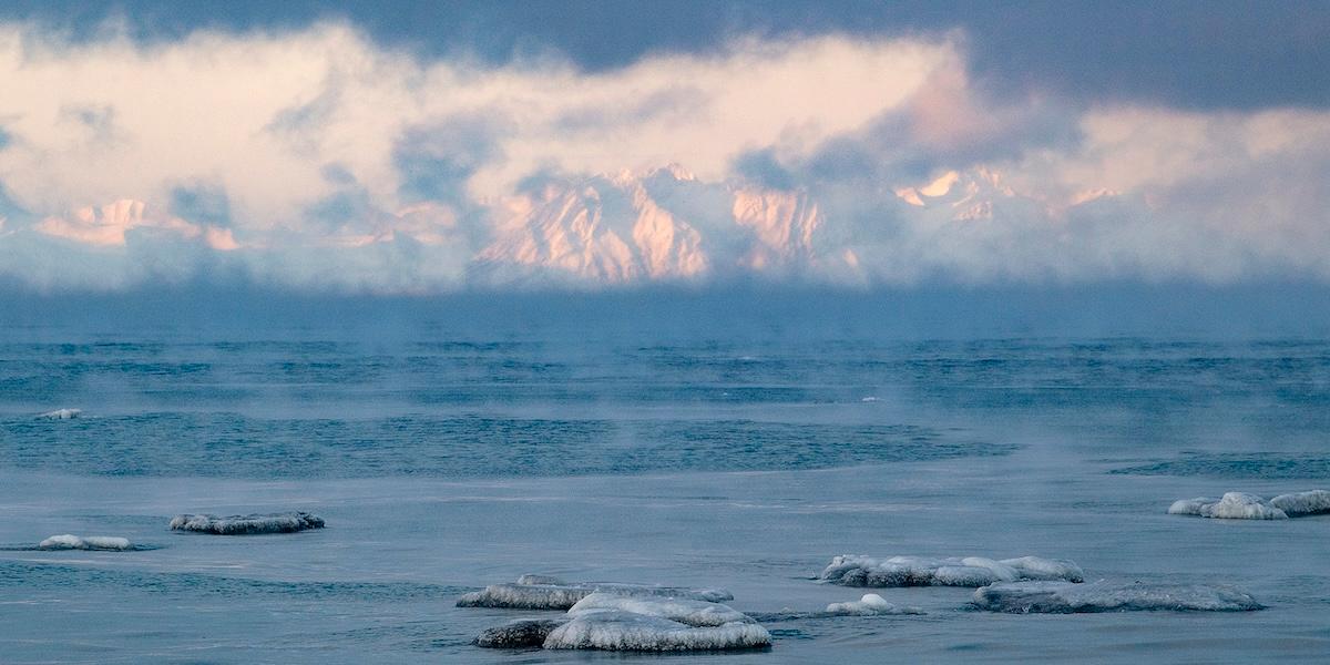 Svalbard i Arktis hör till de platser som drabbas hårdast av klimatförändringarna.