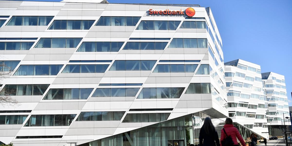 Bankjätten Swedbank fick stå för notan efter att tusentals skatteinbetalningar försenats. (