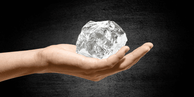Silver i hand